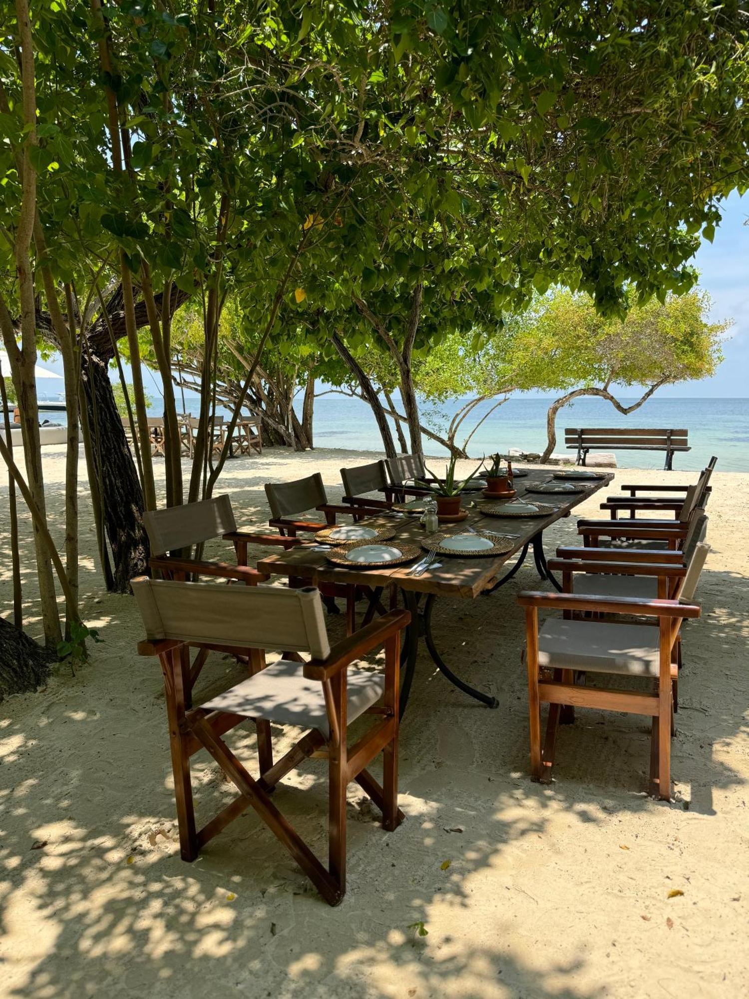 Sabai Beach Hotel Бару Экстерьер фото