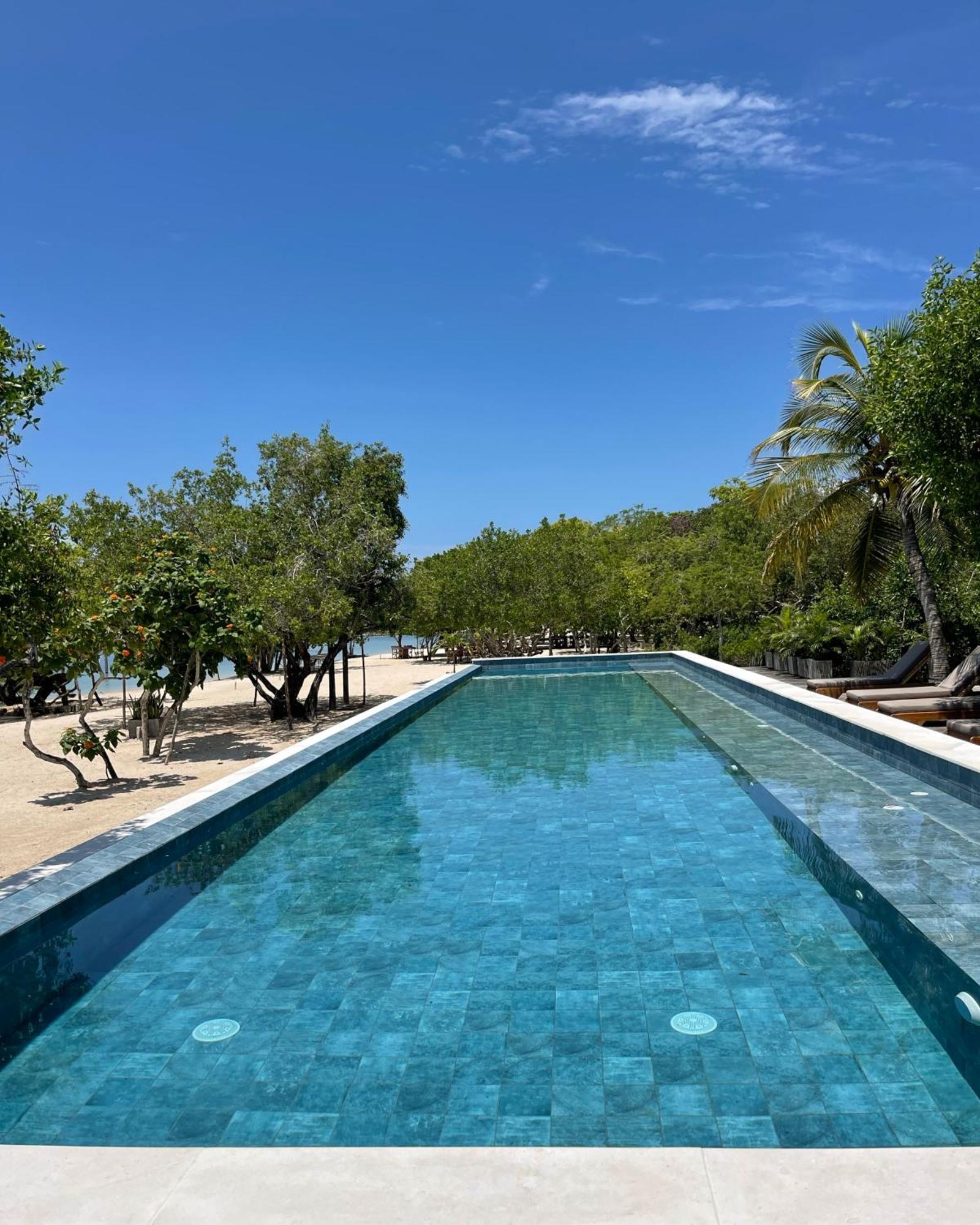 Sabai Beach Hotel Бару Экстерьер фото