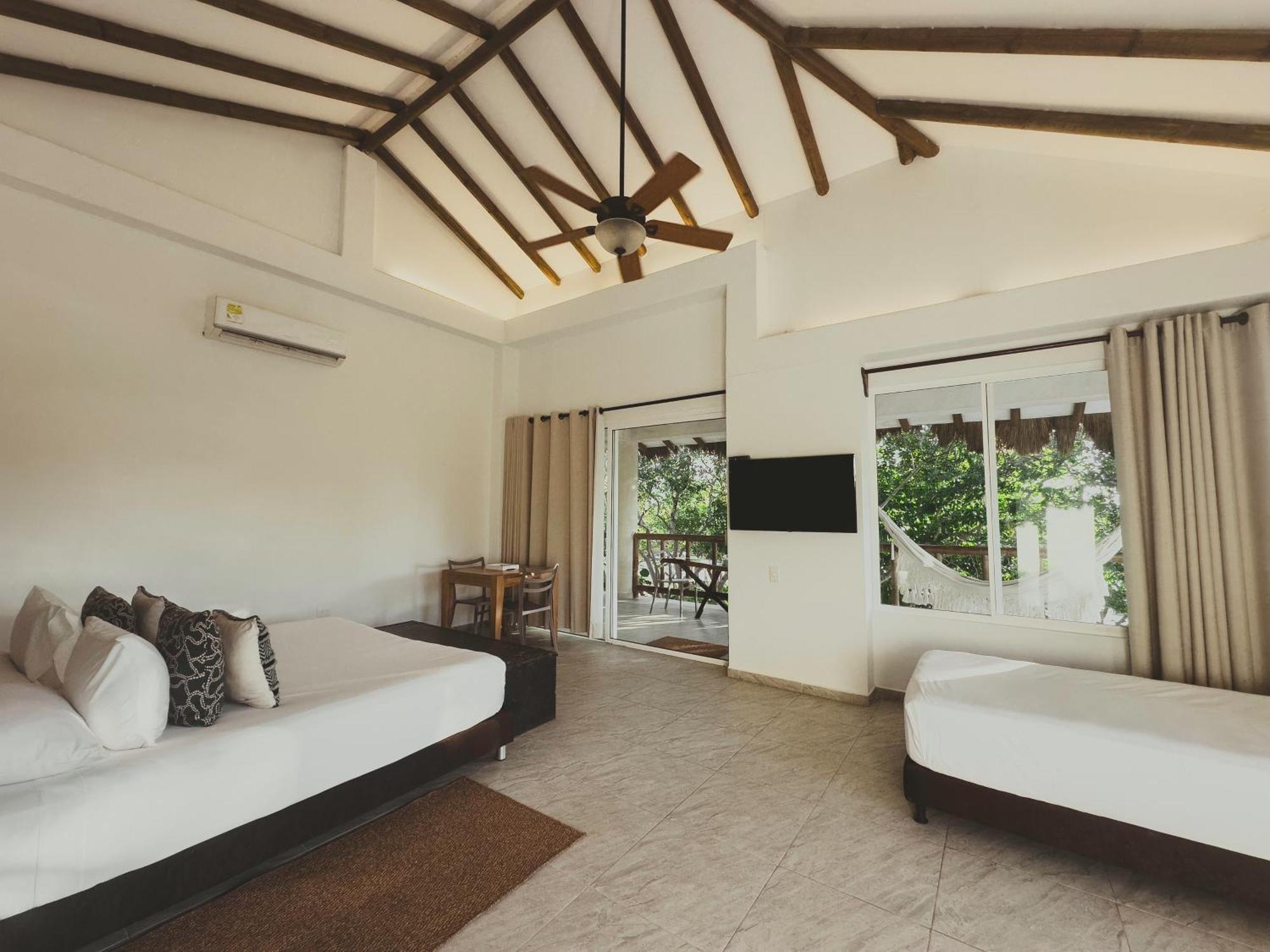 Sabai Beach Hotel Бару Экстерьер фото