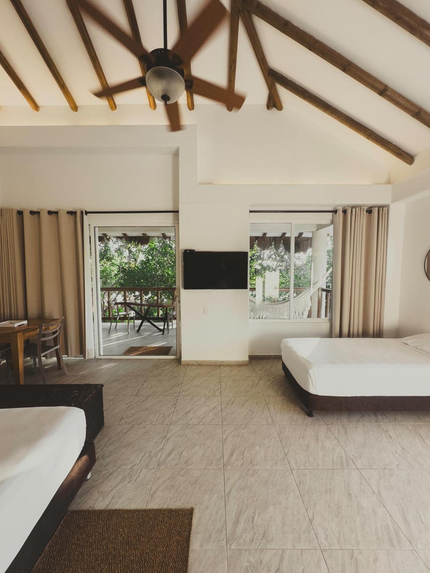 Sabai Beach Hotel Бару Экстерьер фото