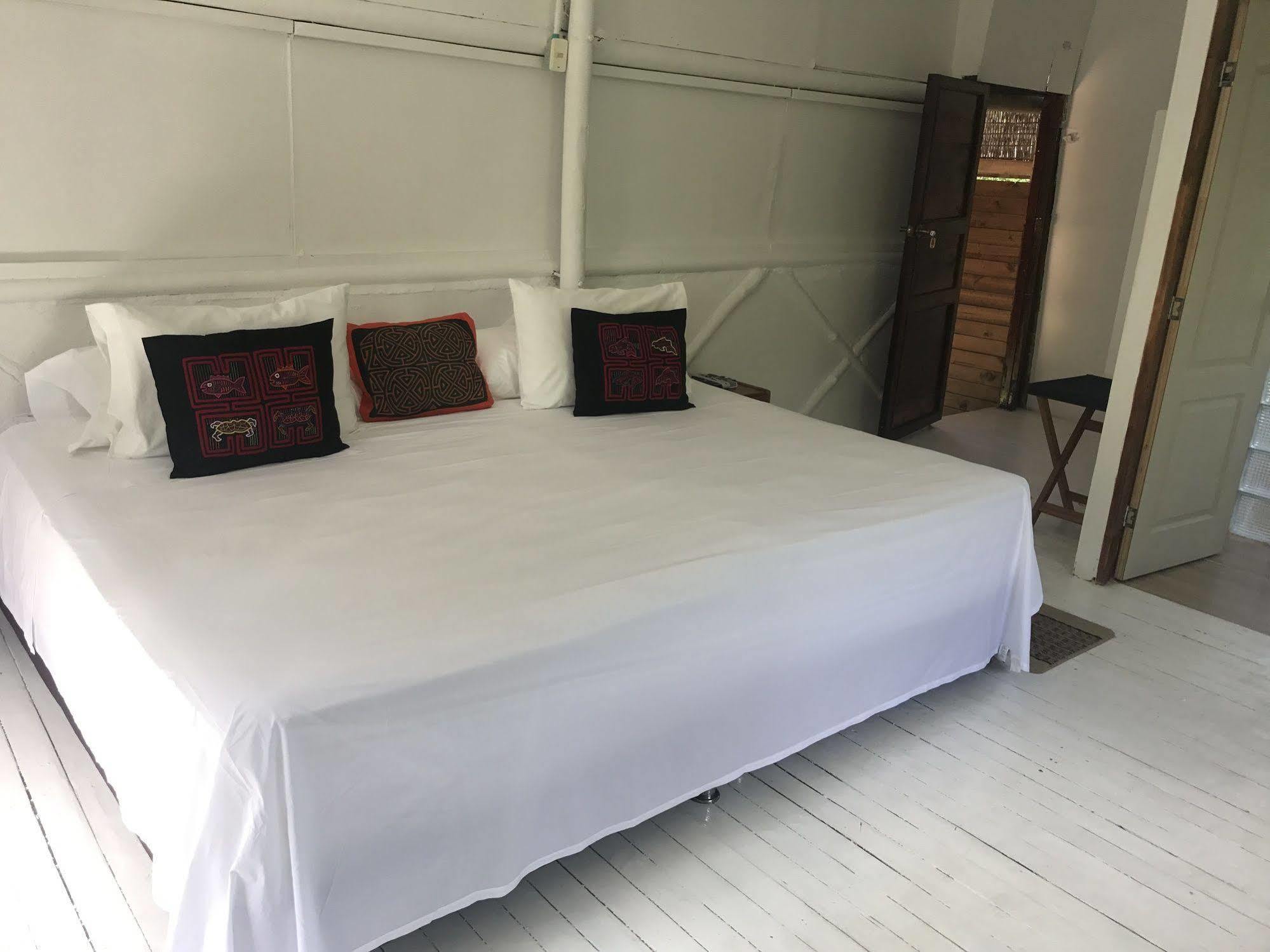 Sabai Beach Hotel Бару Экстерьер фото