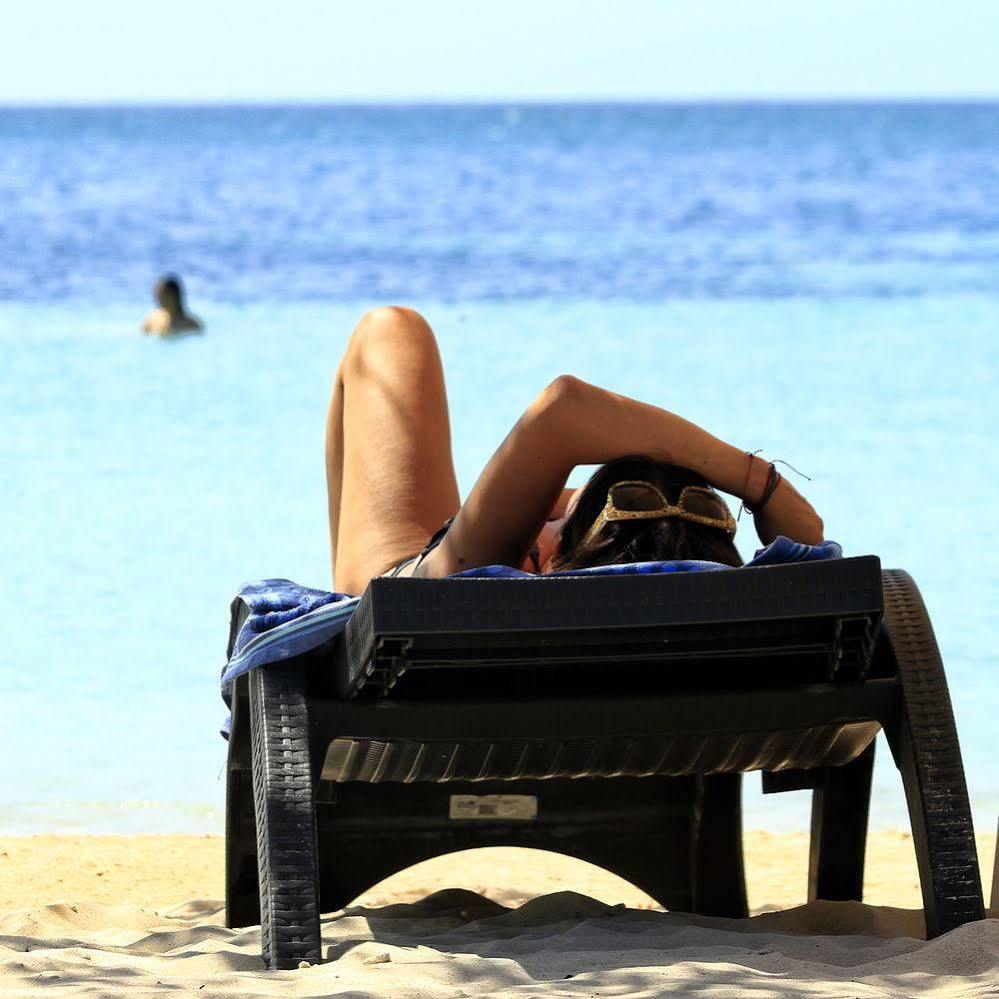 Sabai Beach Hotel Бару Экстерьер фото